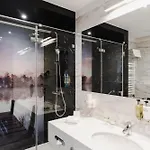 Leisure & - Destigo 5*